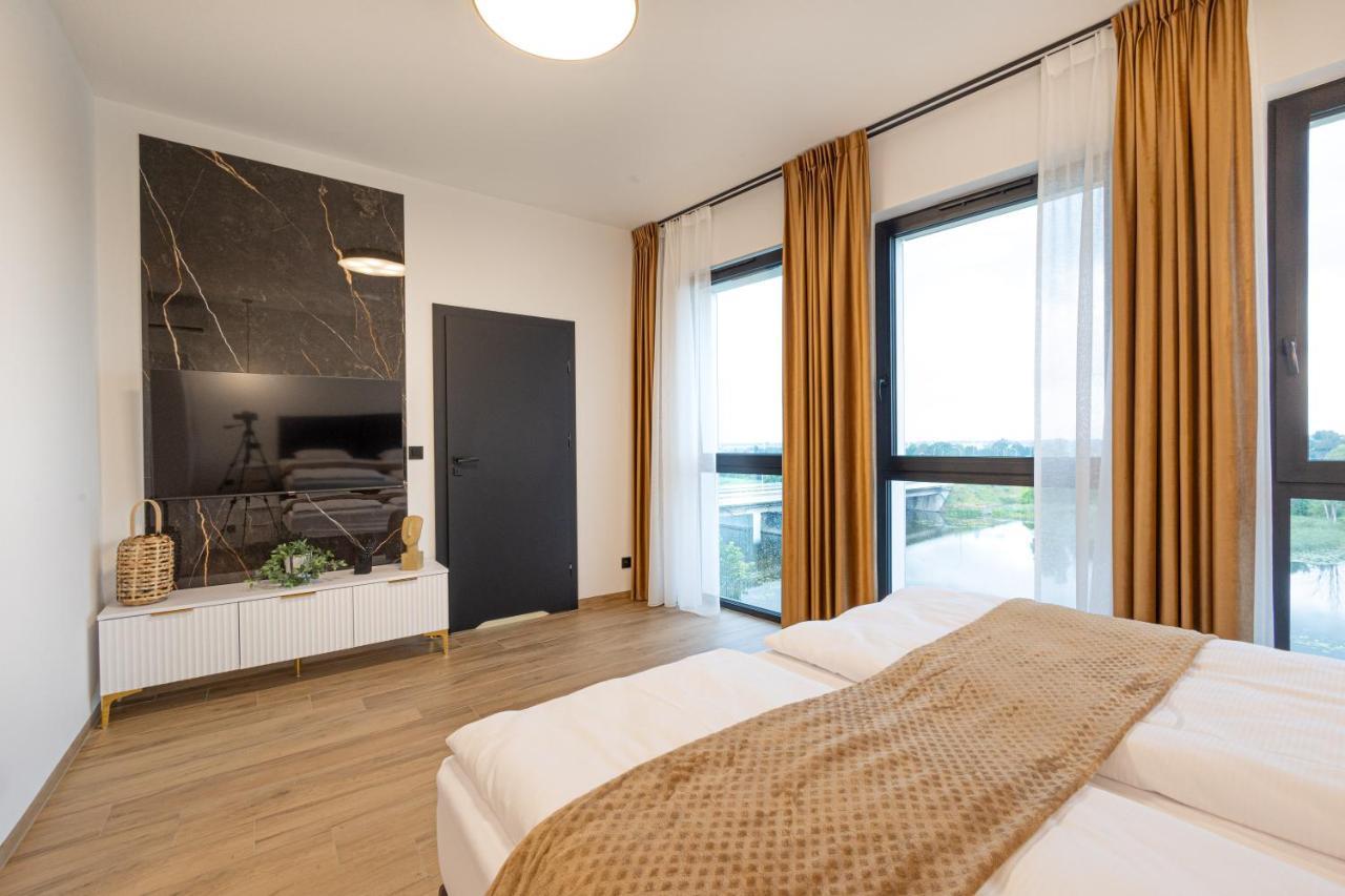 Spichlerz Malbork Apartment Bagian luar foto