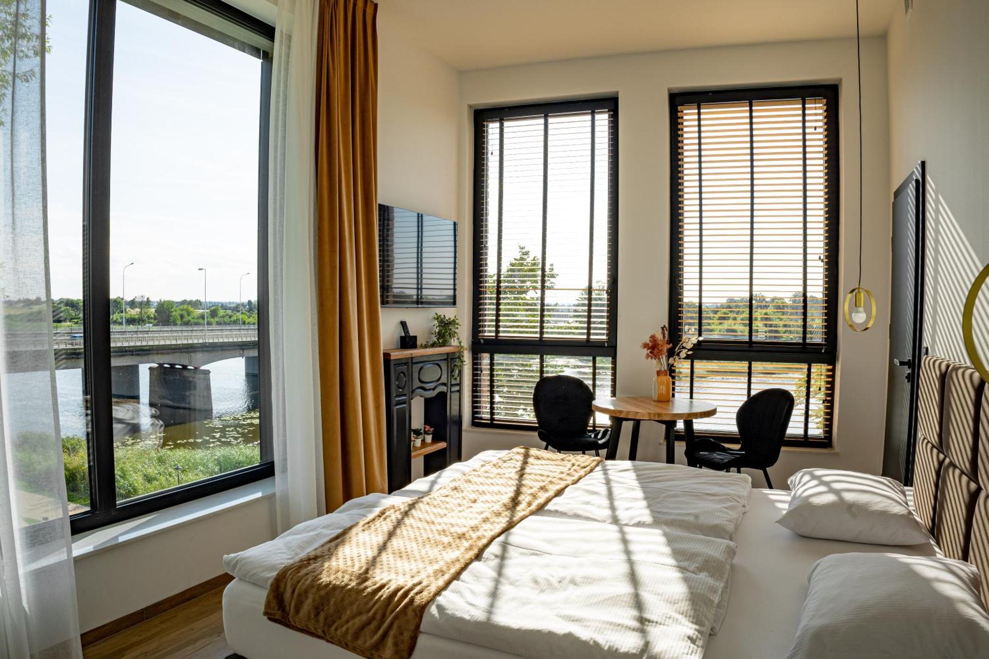 Spichlerz Malbork Apartment Bagian luar foto